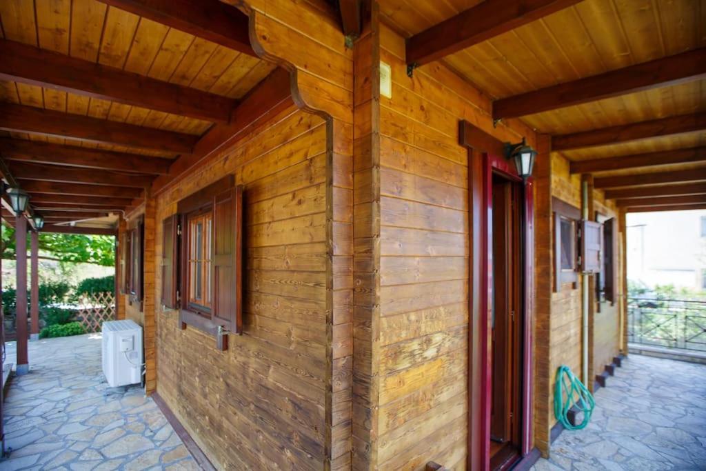 Wooden House In Ioannina Apartment Ngoại thất bức ảnh