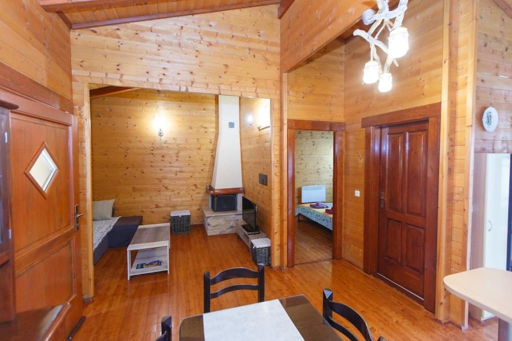 Wooden House In Ioannina Apartment Ngoại thất bức ảnh