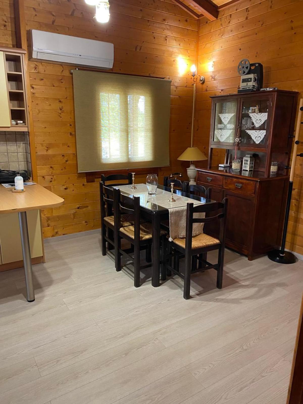 Wooden House In Ioannina Apartment Ngoại thất bức ảnh