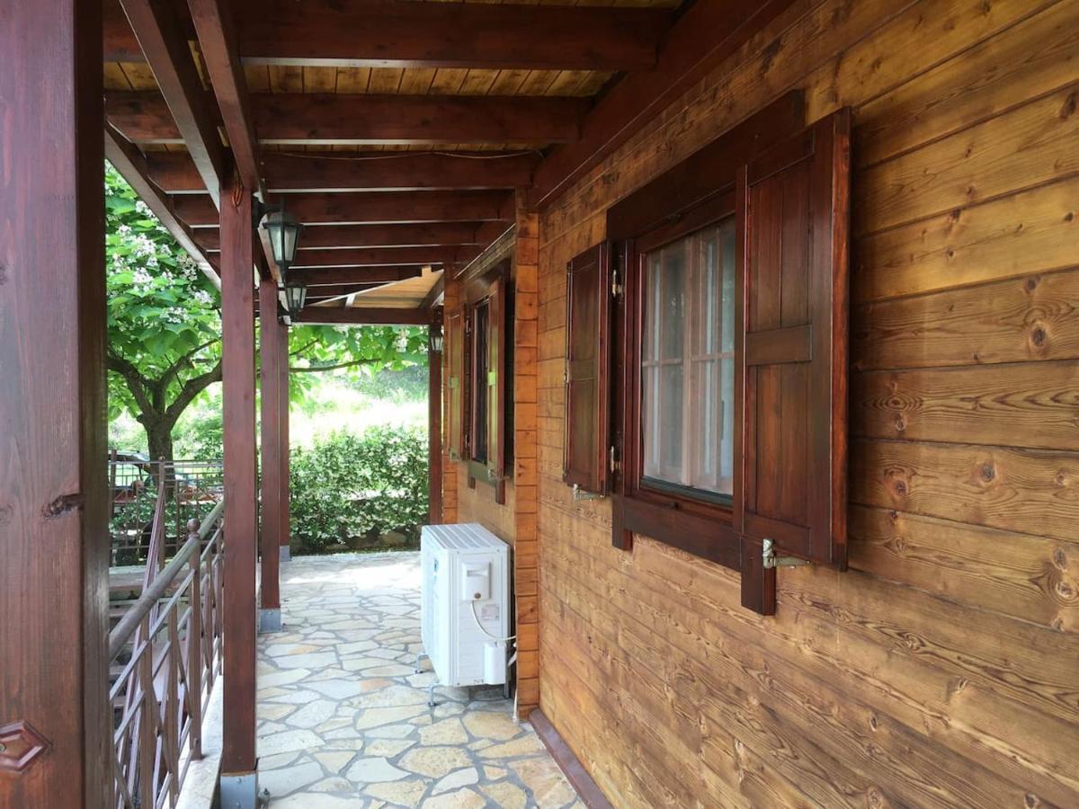 Wooden House In Ioannina Apartment Ngoại thất bức ảnh